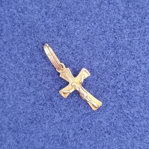 Vintage 14k Gold Jesus Christ Cross Crucifix Pendant